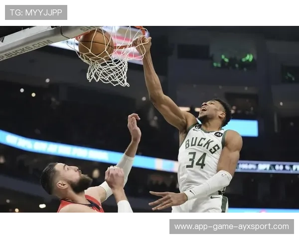 字母哥单场33篮板数据亮眼：再一次定义强力中锋的极限