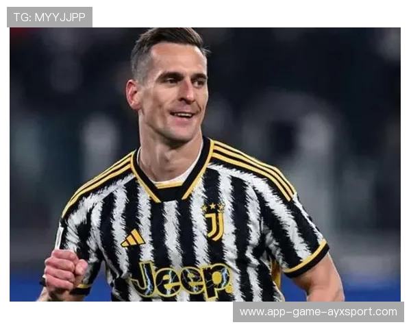 尤文米利克高难度凌空抽射让球迷全体瞠目结舌 尤文米利克高难度凌空抽射让球迷全体瞠目结舌