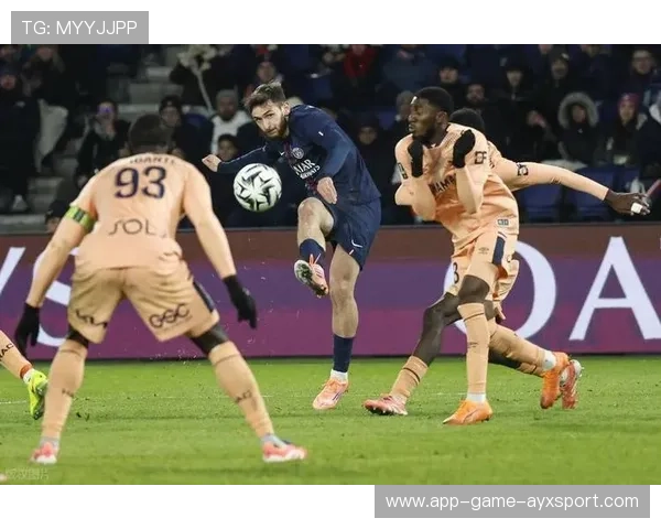 巴黎圣日耳曼边路连击打开防守缺口 巴黎圣日耳曼边路连击打开防守缺口